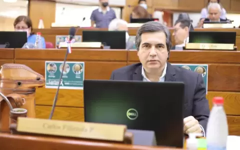 Todos los sectores deben unirse contra modelo autoritario, dice exsenador