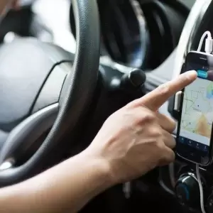 Con la suba de combustible, conductores de plataformas piden aumentar la tarifa un 20%