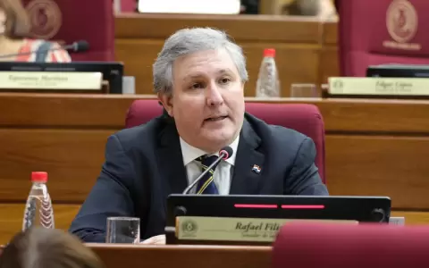 Para senador, quedaron varias dudas tras reuni�n reservada con el FGE en caso Pecci