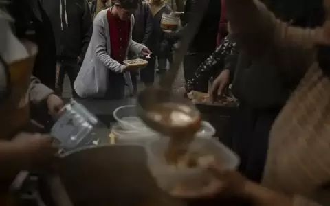 Casi la mitad de la poblaci�n de Argentina vive en pobreza