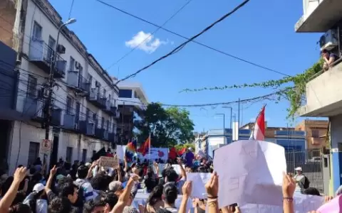 Trabajadores se manifestaron por mejores condiciones laborales