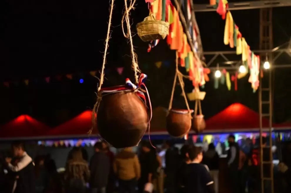 Gran fiesta de San Juan en el centro histórico de Asunción