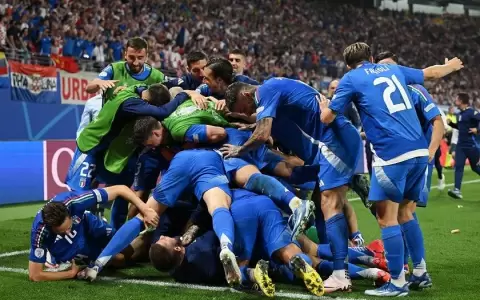 �Partidazo!: Italia empat� sobre la hora y accedi� a octavos de la Euro