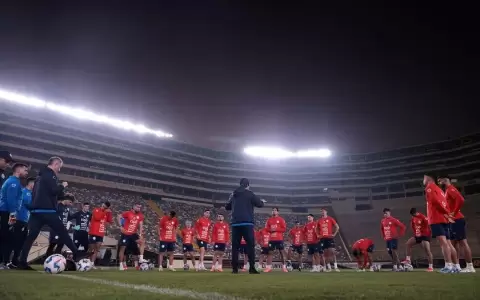 El equipo de la Albirroja para el amistoso ante Per�