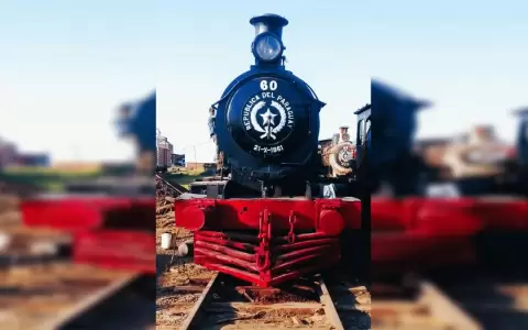 Primera edici�n de "La Movida del Tren" en la estaci�n de Ypacara�