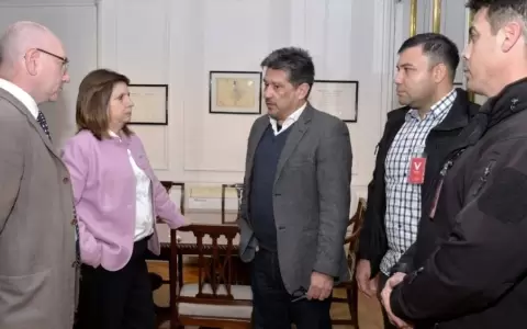 B�squeda de Loan: Bullrich no visitar� Paraguay, pero se reuni� con el jefe de Antisecuestros