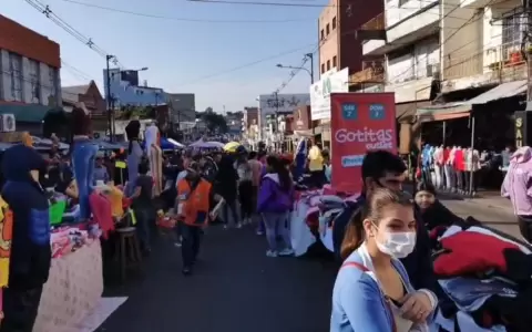 Comerciantes de parabienes: ola de fr�o aument� la venta en el Mercado N.� 4