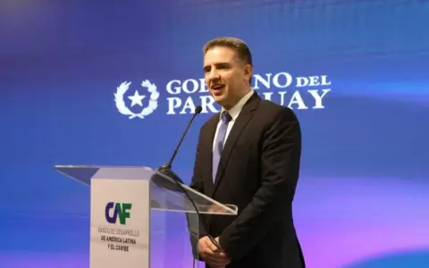 Gustavo Villate: �Trabajamos para convertir al Paraguay en un hub tecnol�gico regional�