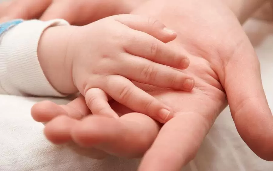 Beb� falleci� a causa de lombrices y complicaciones