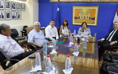 Oposici�n urge de madurez pol�tica