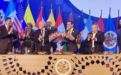 Concluye hist�rica asamblea de la OEA en Paraguay