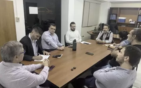 Paro de buses: autoridades y gremio mantendr�n otra reuni�n hoy