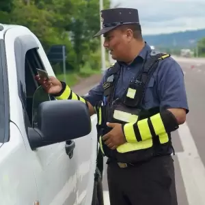 Muchas habilitaciones vehiculares están por vencer, pero no hay reglamentación