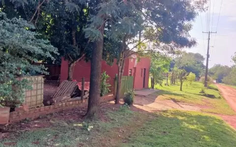 Ni�a de 2 a�os muere tras ca�da de port�n met�lico