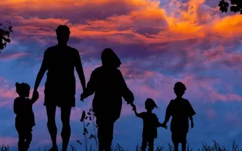 Siete frases para elevar la autoestima de tus hijos