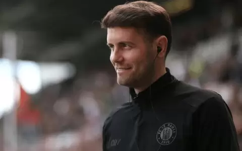 El nuevo entrenador de Julio Enciso en el Brighton