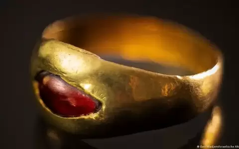Descubren en Jerusal�n un anillo de oro de hace 2.300 a�os