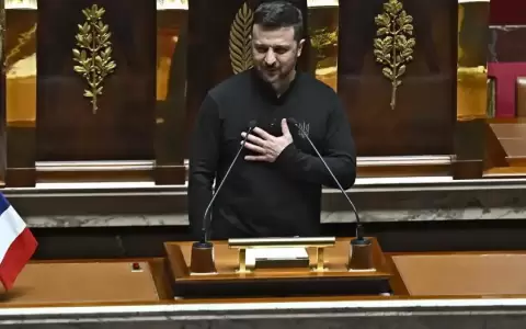 Zelenski en Francia: "Europa ya no es un continente de paz"