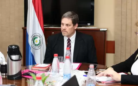 Exabdista gana puja en HC y genera descontentos