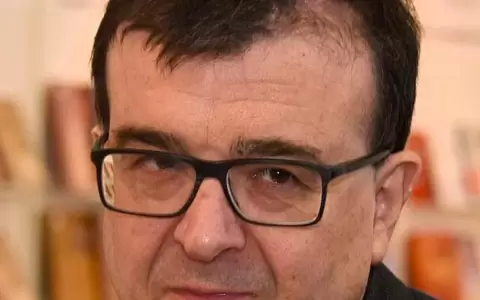 Javier Cercas sucede a Javier Mar�as en la Real Academia Espa�ola