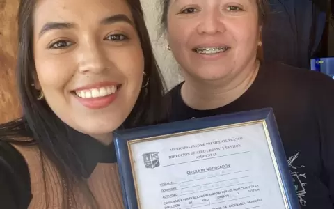 Pdte. Franco: municipio notifica a una mujer denunciada por el humo que emite su asado