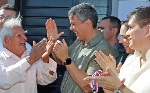Pe�a anuncia puente para corredor vial entre San Pedro y el Chaco