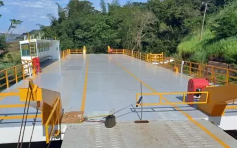 Cruce fronterizo entre Paraguay y Argentina cuenta con nuevas embarcaciones