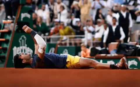 Carlos Alcaraz logra su primer Roland Garros, tercer Grand Slam