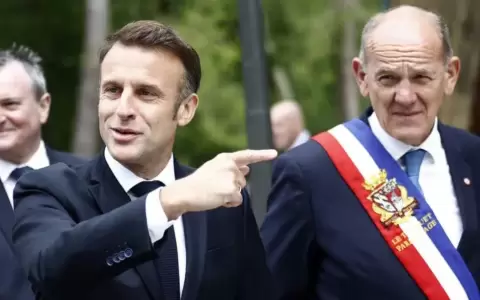 Izquierda francesa obtendr�a primera mayor�a en legislativas