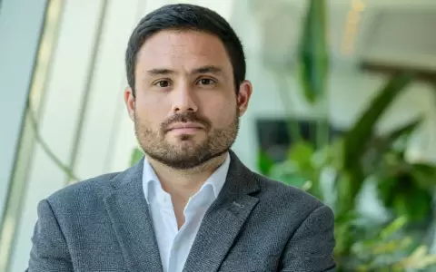 Banqueros festejan grado de inversi�n