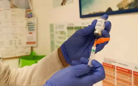 Se avecina la vacuna combinada contra influenza y Covid