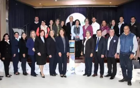 La Coopeduc lanz� su proyecto "Biblioteca viajera" en Villarrica