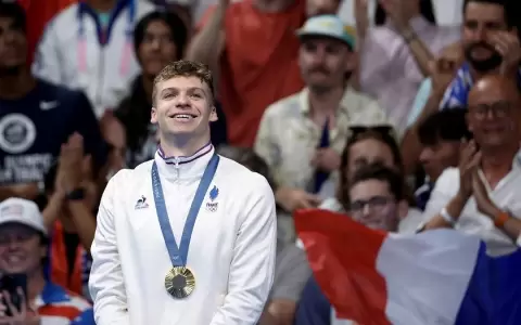 Par�s 2024: L�on Marchand gana dos medallas de oro en 2 horas
