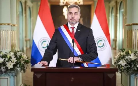 Abdo celebra el grado de inversi�n y atribuye a varios gobiernos