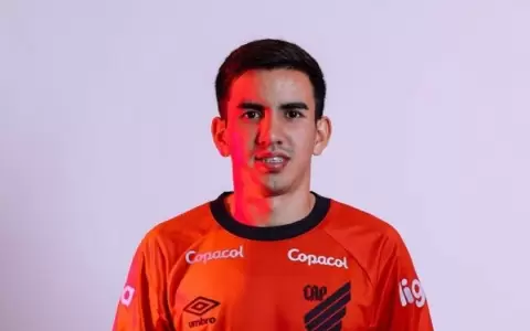 Romeo Ben�tez jugar� en el f�tbol argentino