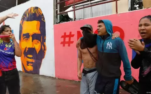 Venezuela rompe relaciones con Per� por denunciar fraude
