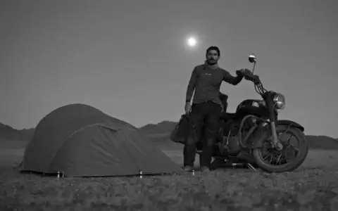 Walter Astrada presenta "Fotograf�as de viaje" en el ICPA