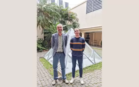 Alejandro Su�rez gana la sexta edici�n del Premio Lumi�re