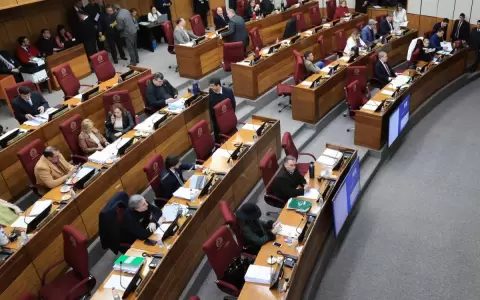 "Se necesita m�s tolerancia en el Congreso", dice senador