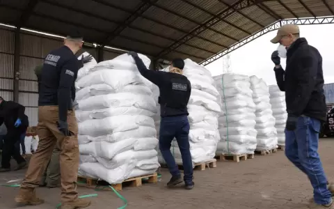 Reconocen necesidad de "ir m�s all�" de megacarga de coca�na