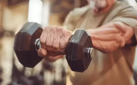 Cinco razones por las que es m�s dif�cil perder peso a medida que se envejece
