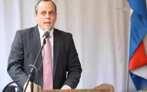 Fiscal�a debe investigar inconsistencias en las DD. JJ. de Mario Abdo Ben�tez