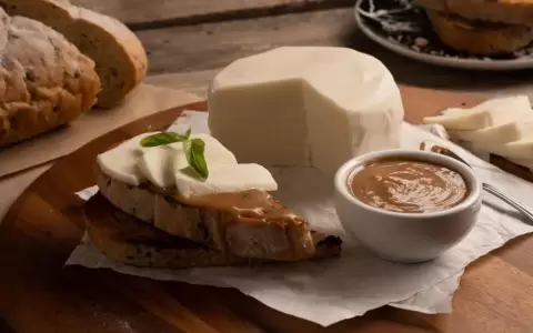 Carne baja en grasas y leche nutritiva: instan al consumo de productos caprinos