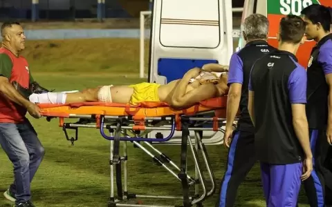 Esc�ndalo en Brasil: polic�a dispara con bal�n de goma a un futbolista