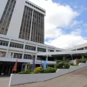 Junta de Asunci�n aprueba compra de combustible "p�dium" por USD 5,1 millones en plena crisis financiera