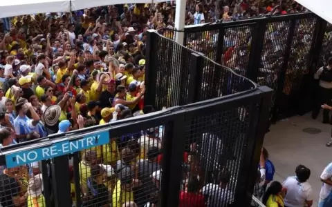 Final entre Argentina y Colombia se retrasa por incidentes