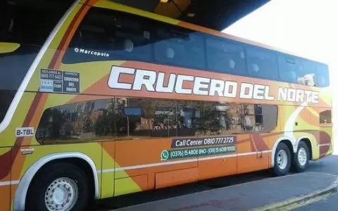 Pasajeros con destino a Paraguay, varados en Argentina