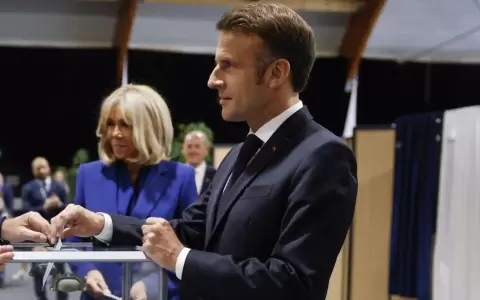 Francia vota en unas decisivas elecciones legislativas