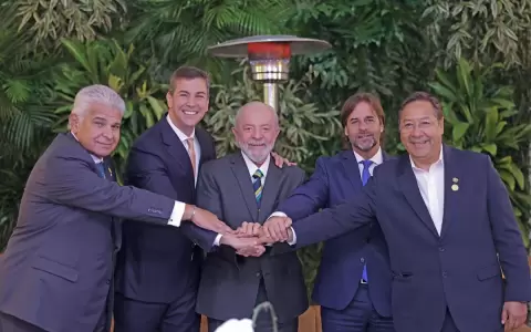 Inicia Cumbre del Mercosur: Pe�a reconoce que "no pudo traer" al presidente argentino Milei