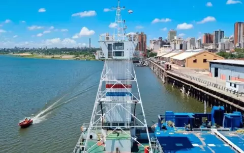 Actividad del transporte fluvial en �rea metropolitana fue declarada de inter�s en Diputados
